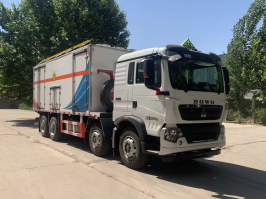 现场混装乳化炸药车