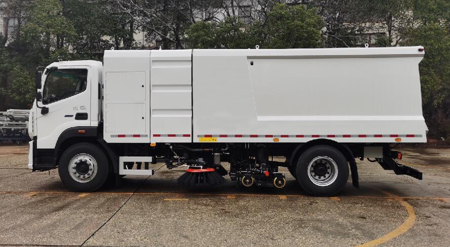 福田牌BJ5183TXSEV-H1純電動洗掃車公告圖片