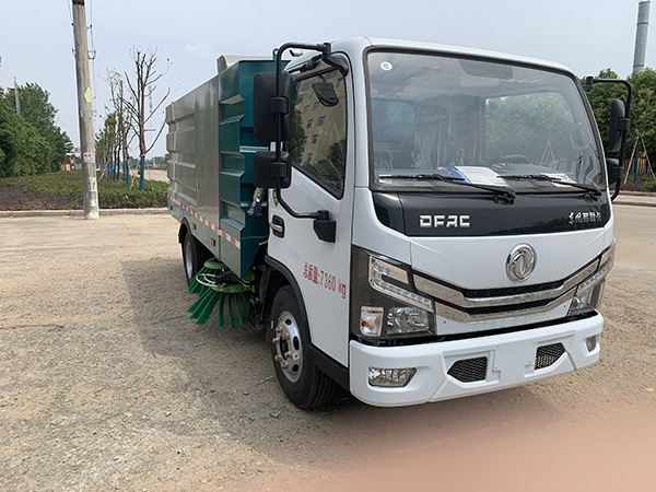 馨雅通牌ZXN5075TXSEQ6洗扫车