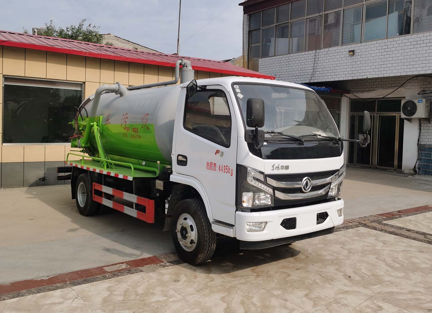 中达威牌CFY5041GXW6EQ吸污车