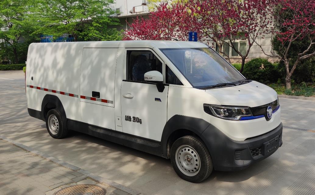 福田牌BJ5038XXYEV6純電動(dòng)廂式運(yùn)輸車公告圖片