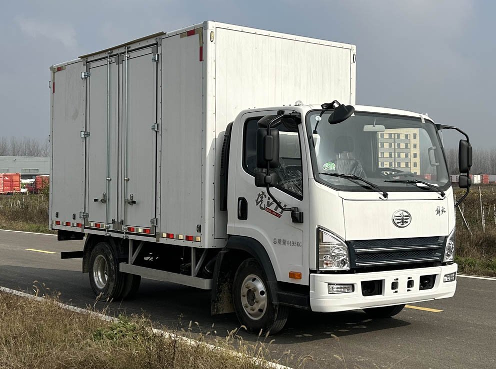 解放牌CA5046XXYP40K41L2E6A84厢式运输车