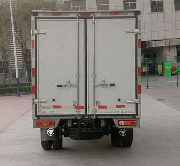 福田牌BJ5032XXY5PV5-22廂式運輸車公告圖片