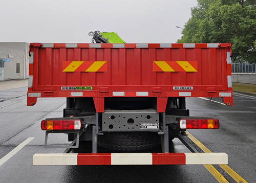 中聯(lián)牌ZLJ5310JSQZ隨車(chē)起重運(yùn)輸車(chē)公告圖片
