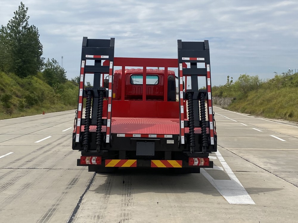 陜汽牌SX5140TPBNP6421平板運(yùn)輸車(chē)公告圖片