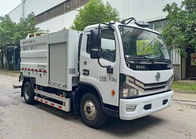 清洗吸污车
