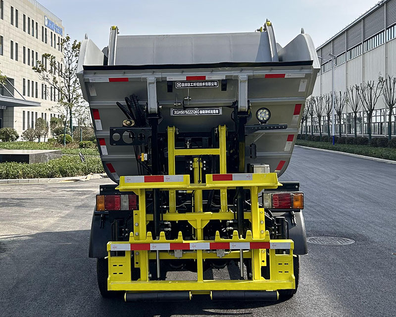 徐工牌XGH5070ZZZQ6G自裝卸式垃圾車公告圖片