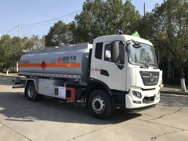 楚胜牌CSC5180GJY6DC加油车公告图片