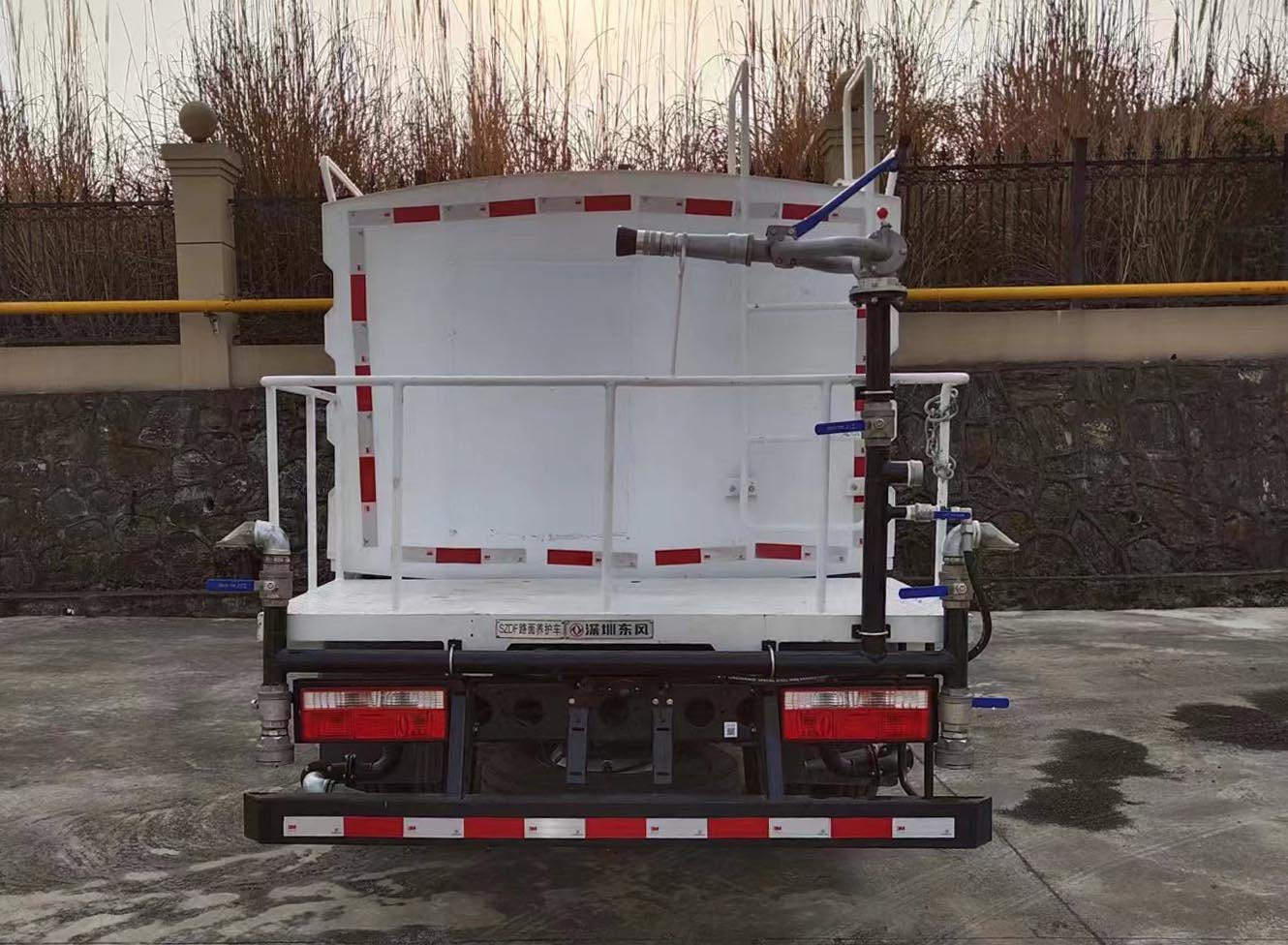 東風牌EQ5040TYHSEQ6路面養(yǎng)護車公告圖片