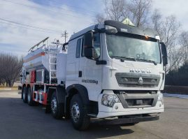 专汽龙祥牌CZT5320THA现场混装铵油炸药车