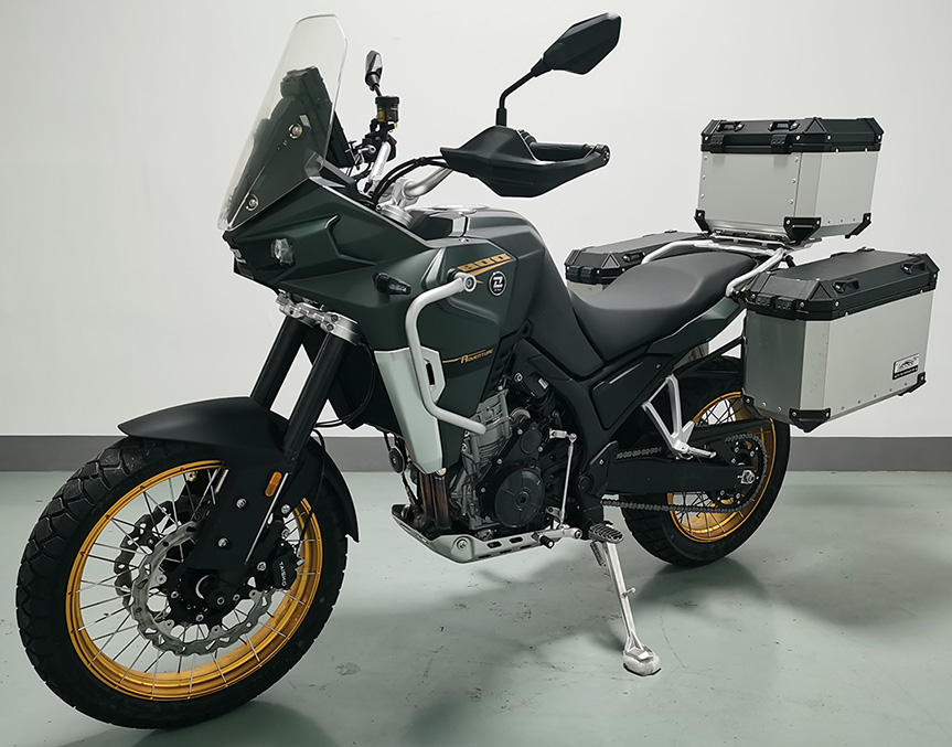 珠峰牌ZF800GY-B两轮摩托车公告图片