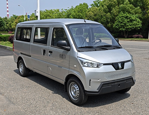 予风牌4.5米7座纯电动多用途乘用车(HSE6450BEVM2A)