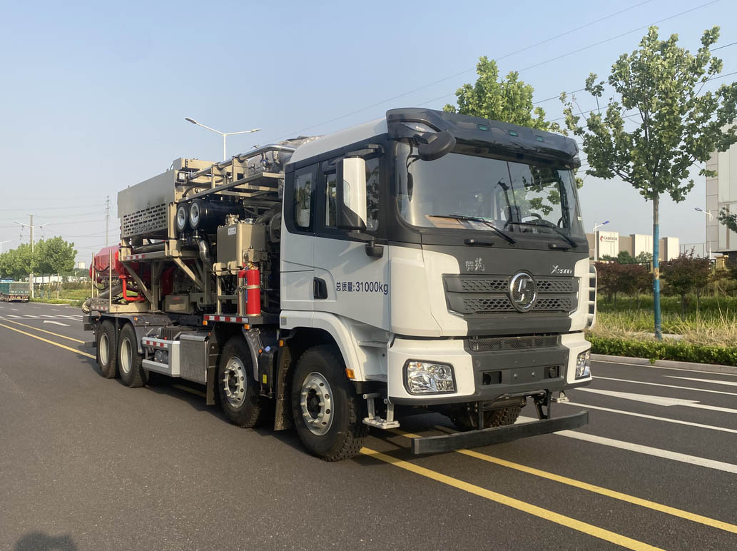 唐宁牌TNL5311TYL压裂车