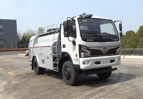 襄鑫鼎牌XDV5090GSSEQ6洒水车