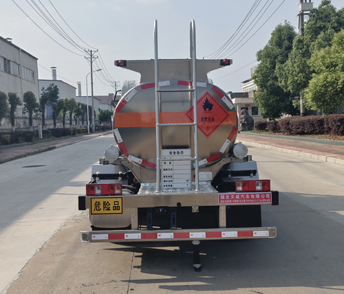 天威緣牌TWY5041GJYCA6L加油車公告圖片