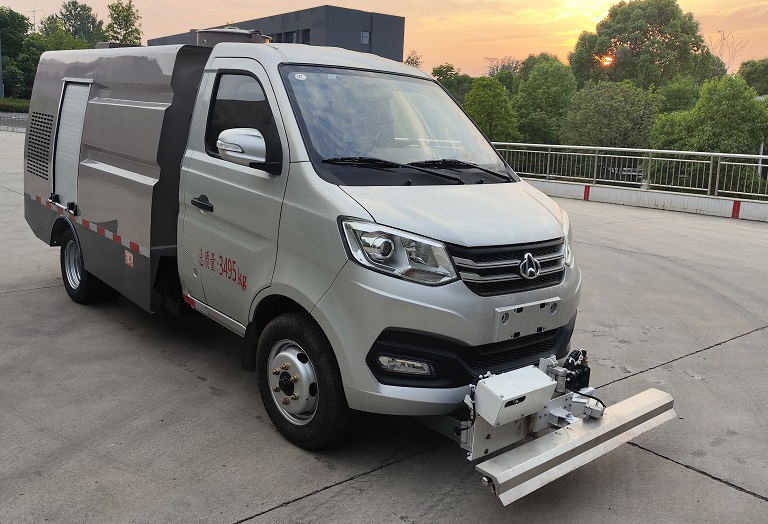 程力重工牌CLH5030TYHASL路面养护车