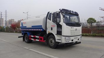 洒水车