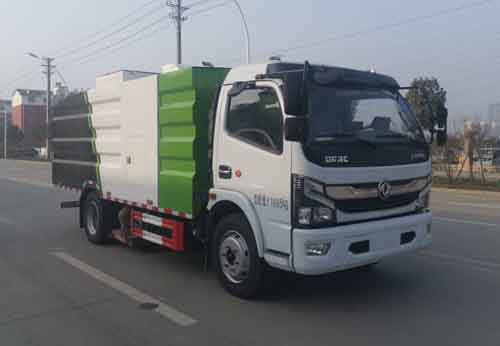 华通牌HCQ5125TXCEQ6吸尘车