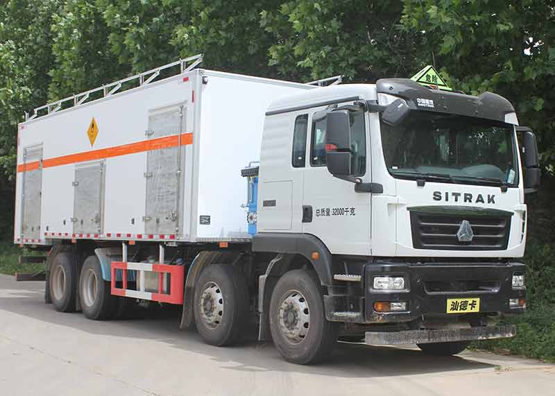 岱陽(yáng)牌TAG5323THRE現(xiàn)場(chǎng)混裝乳化炸藥車公告圖片