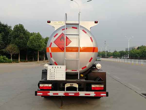 楚勝牌CSC5125GRY6易燃液體罐式運輸車公告圖片