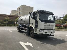吸污车
