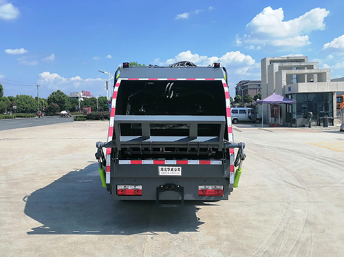 華威馳樂牌SGZ5070ZYSEQ6壓縮式垃圾車公告圖片