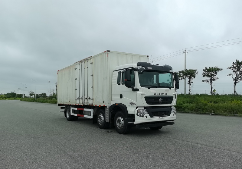 豪沃牌ZZ5267XXYN56CGF1K厢式运输车