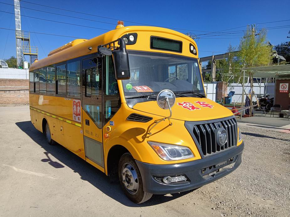 福田牌7.6米24-41座小学生专用校车(BJ6766S7LBB-N)