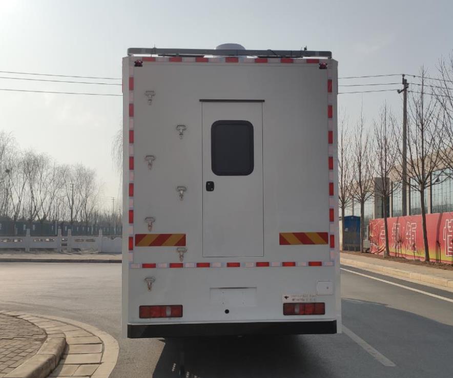 鴻馬斯特牌HMT5160TSYS6宿營(yíng)車(chē)公告圖片