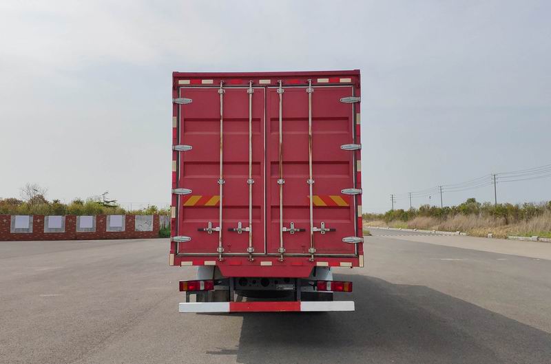 汕德卡牌ZZ5186XXYK501GF1B1廂式運(yùn)輸車公告圖片