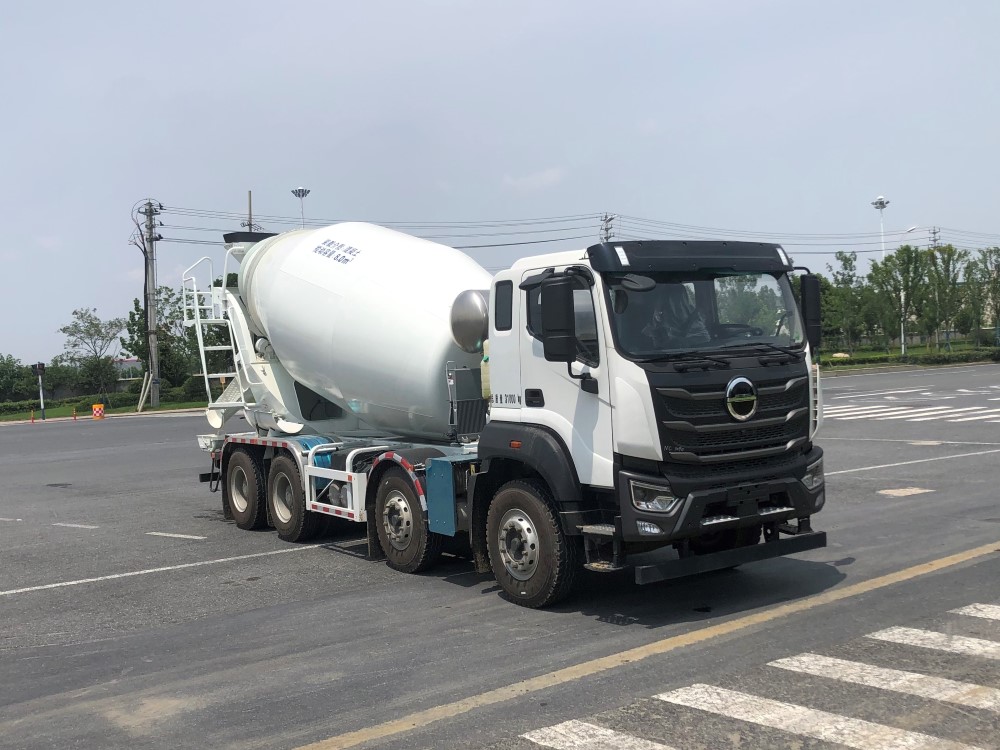 北京牌BJ5311GJBD6DP-02混凝土搅拌运输车