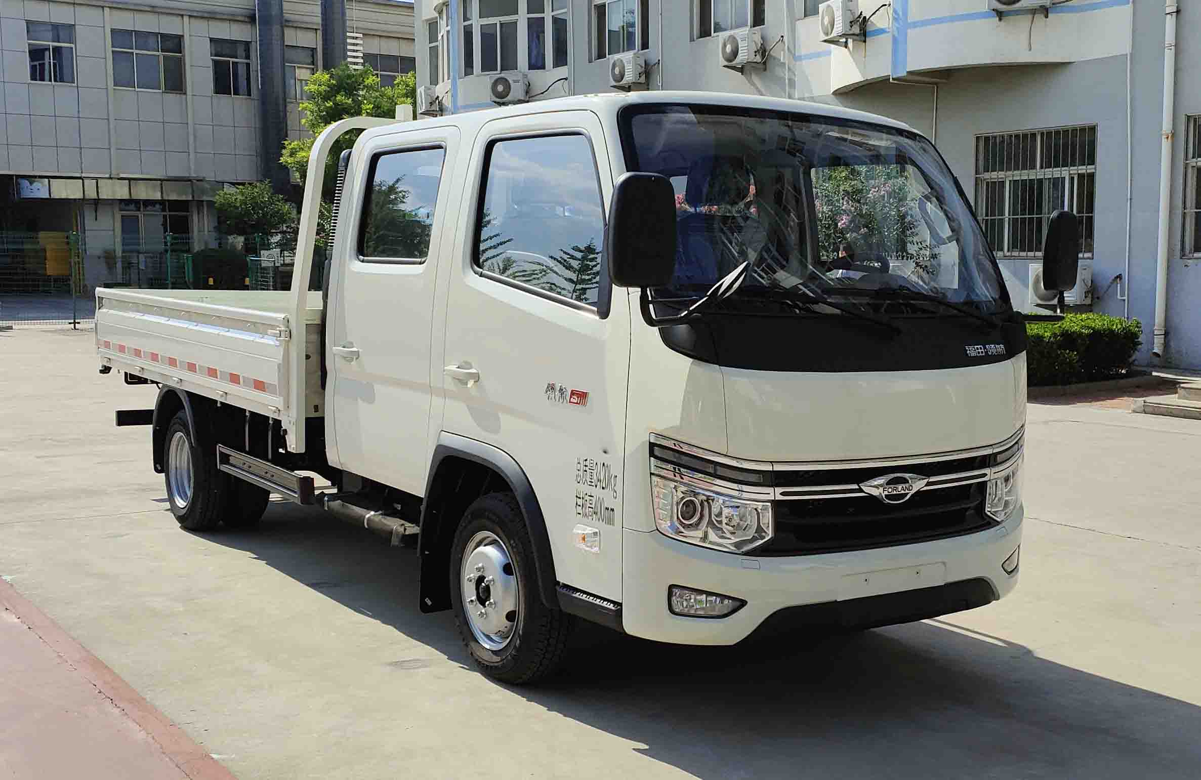 福田牌 144马力 载货汽车(BJ1035V4AV6-17)