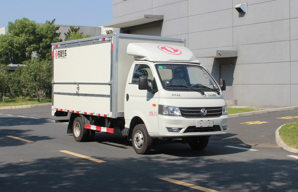 东风牌EQ5030XYK60Q4CAC翼开启厢式车