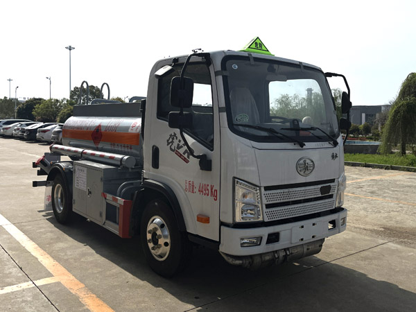 楚胜牌CSC5040GJYCA6加油车