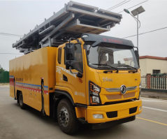 高空作业车
