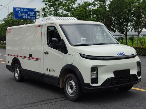 江淮牌HFC5030XLCEV13W純電動冷藏車公告圖片