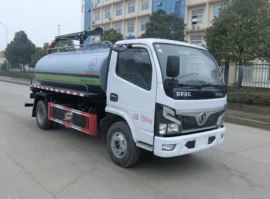 东风股份多利卡D6 WLW5070GXEE吸粪车