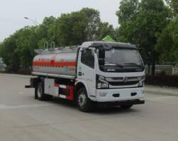 东风股份多利卡D7 HLW5121GYYE6运油车