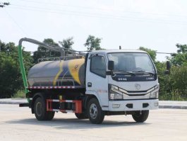 东风股份多利卡D6 KLF5070GXEE6吸粪车