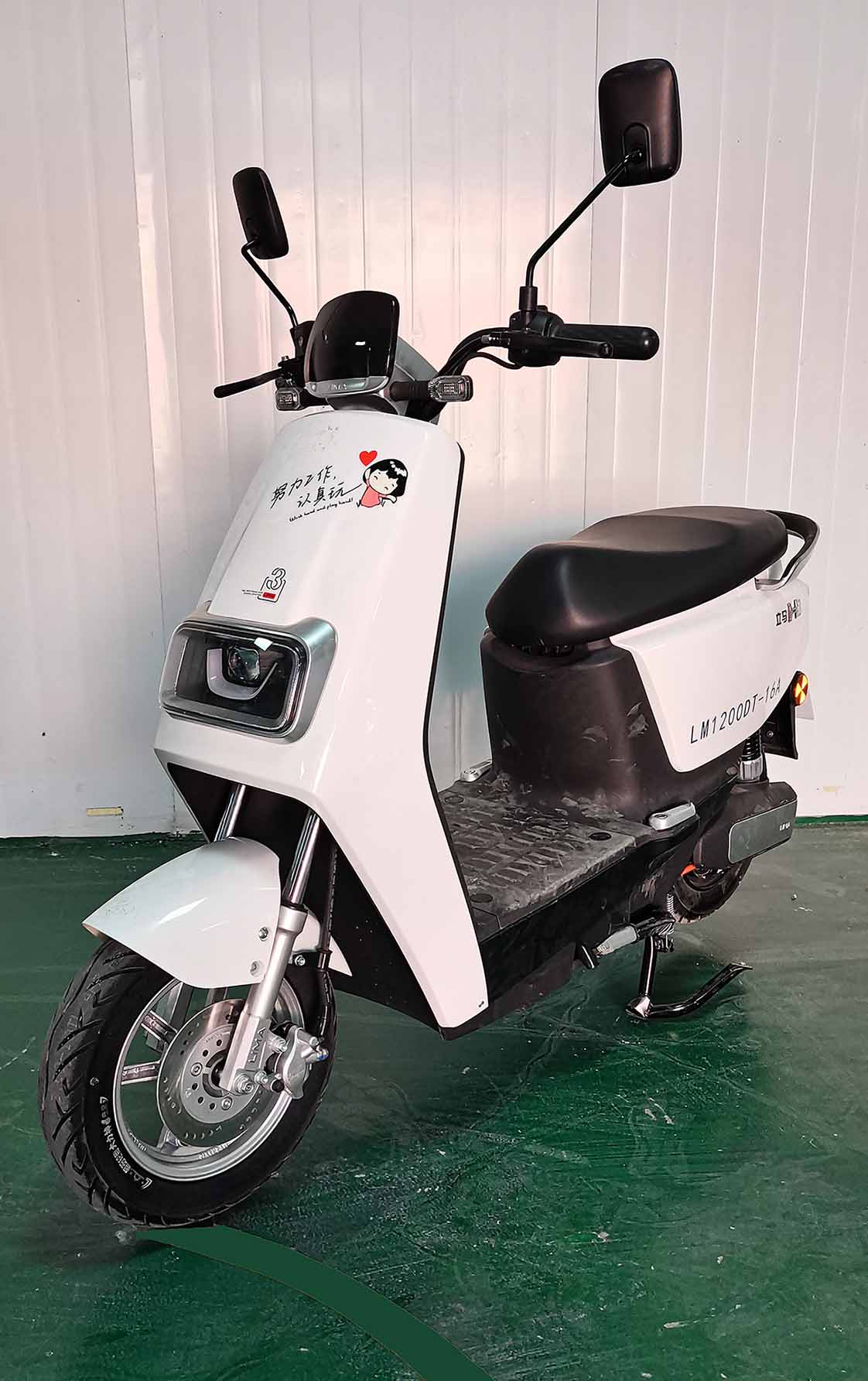 LM1200DT-16A 立马牌纯电动前盘式后鼓式电动两轮摩托车图片