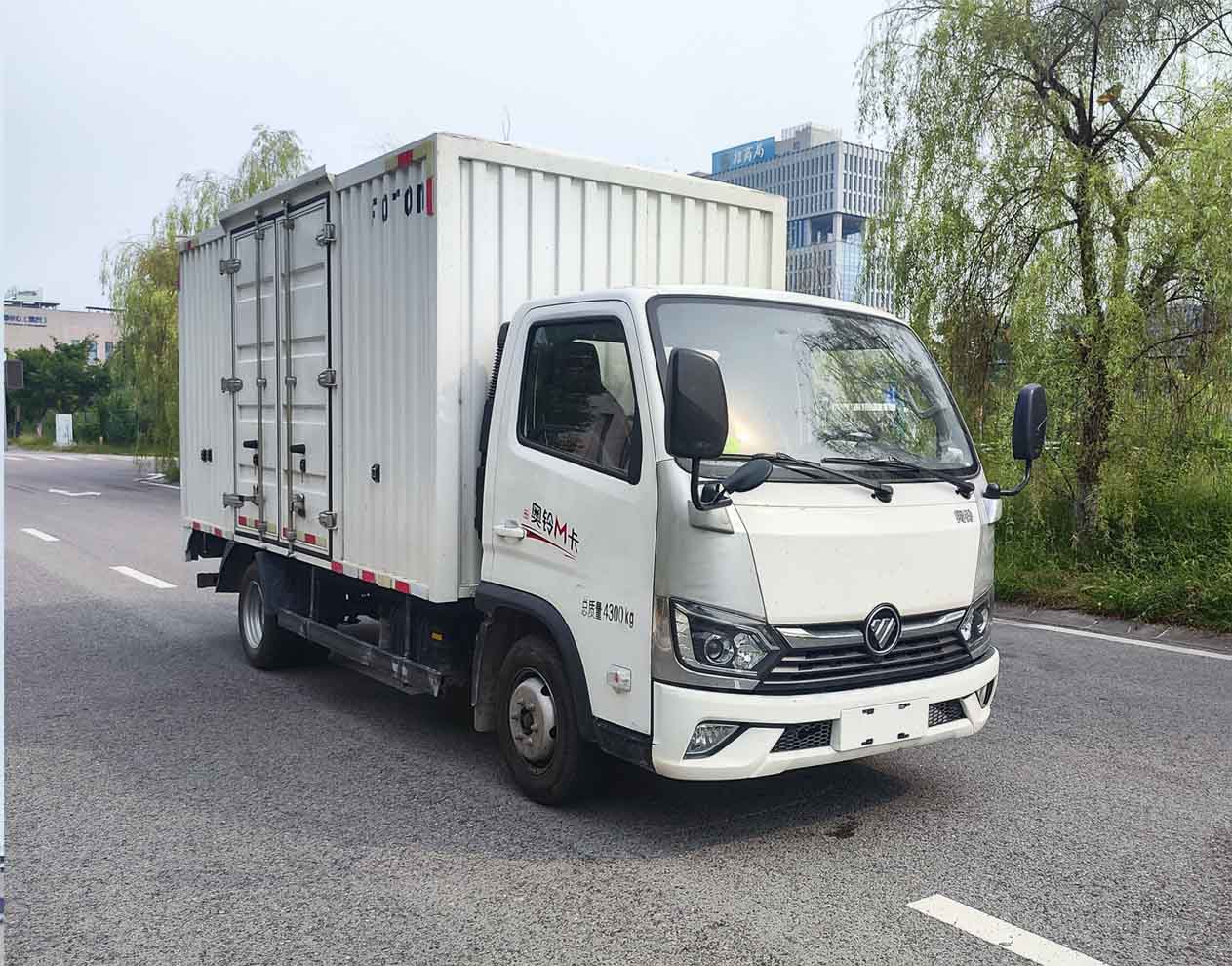 福田牌BJ5044XXY9JA5-AA1厢式运输车