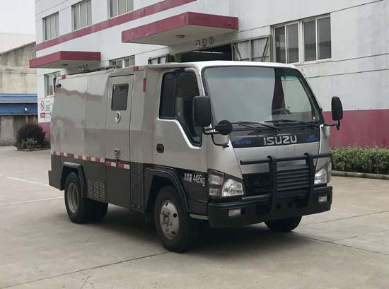 华东牌CSZ5048XYC-AMH6运钞车