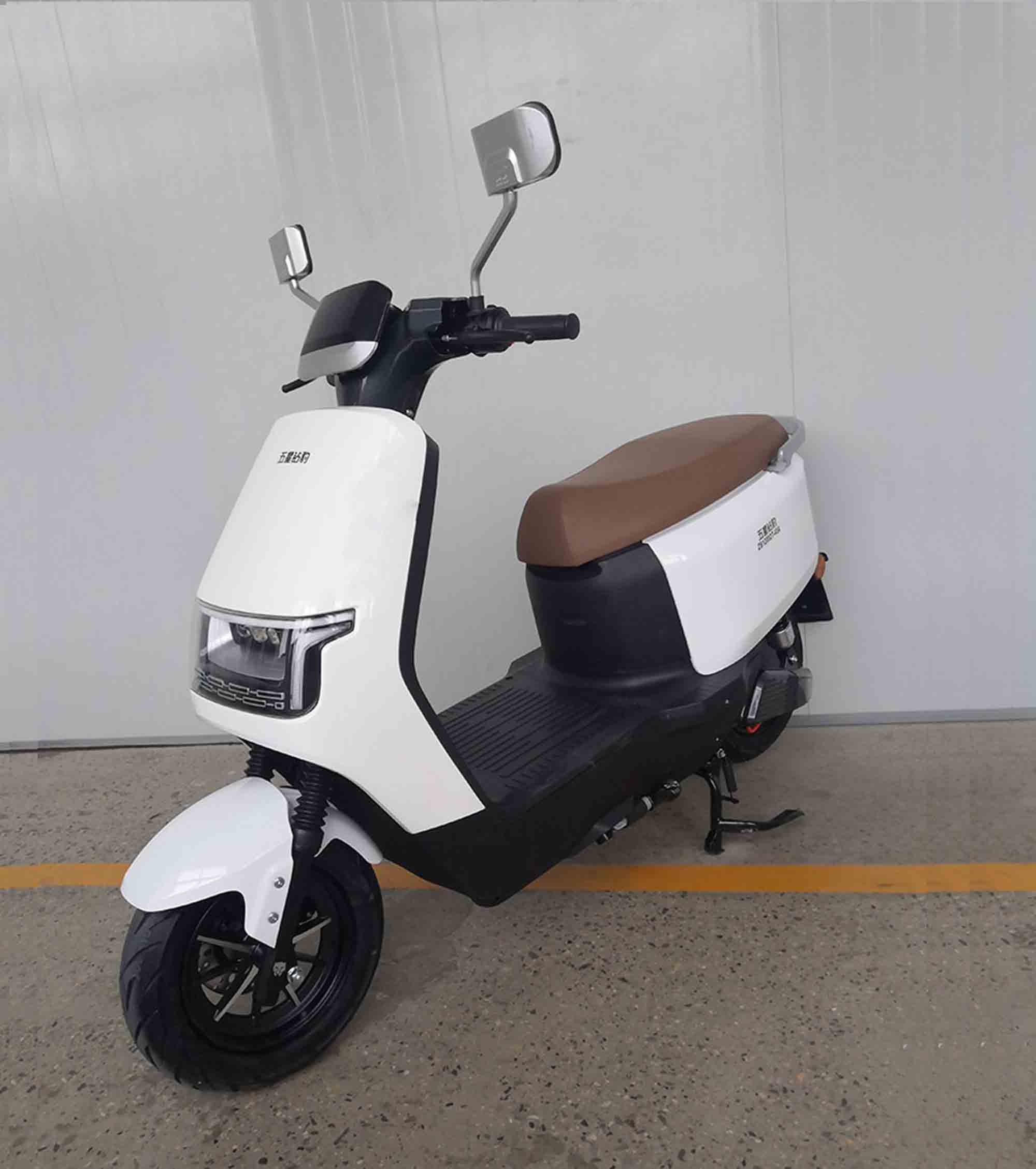 五星钻豹牌ZB1200DT-43A电动两轮摩托车公告图片