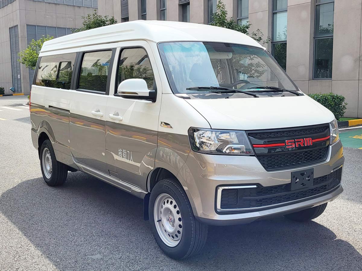 鑫源牌4.5米7座多用途乘用车(JKC6450A6X2)