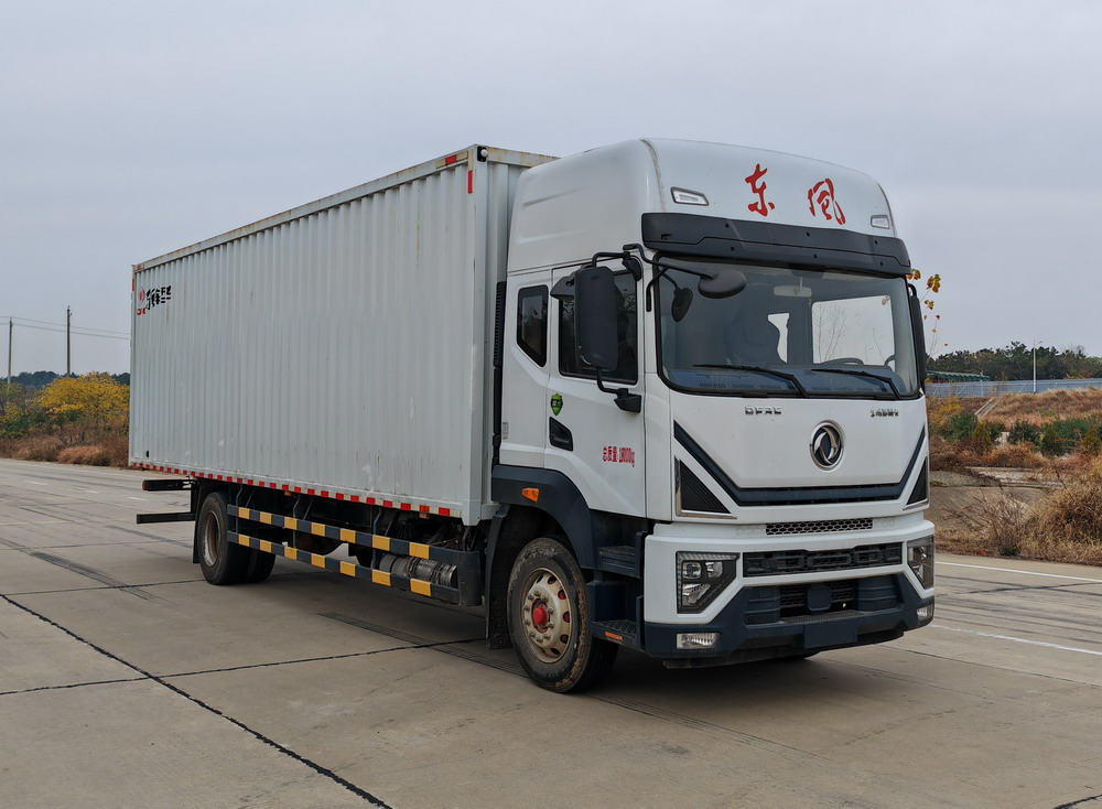 东风牌EQ5181XXYL9TDHAC厢式运输车