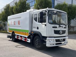 吸尘车