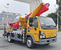 高空作业车
