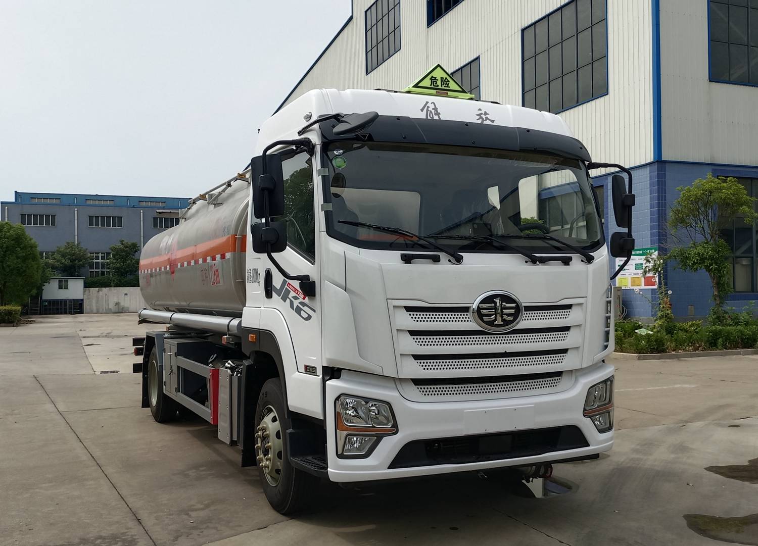 齐星牌QXC5180GJYC6Q加油车