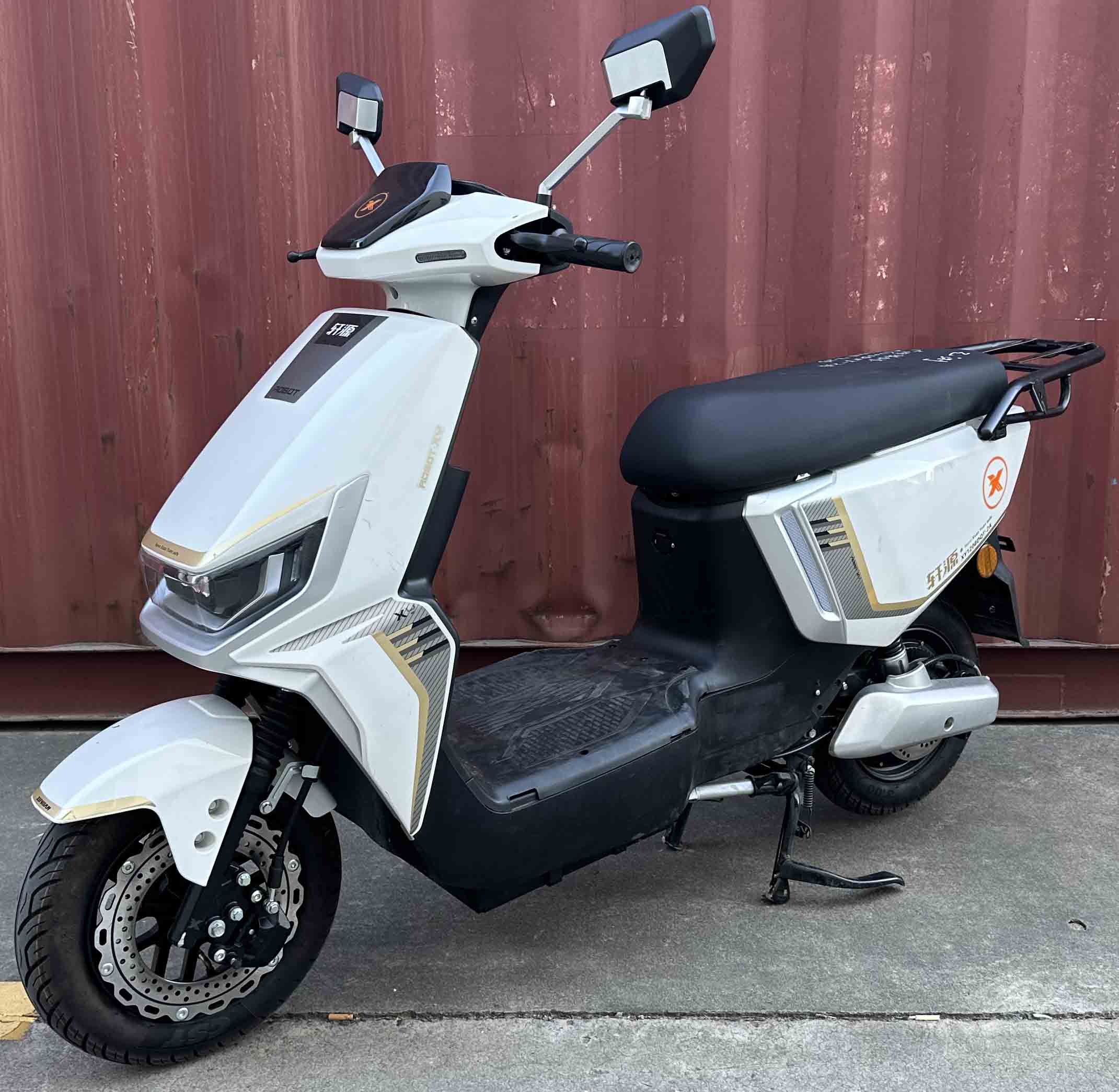 XY1200DQT-2A 轩源牌纯电动前盘式后盘式电动两轮轻便摩托车图片