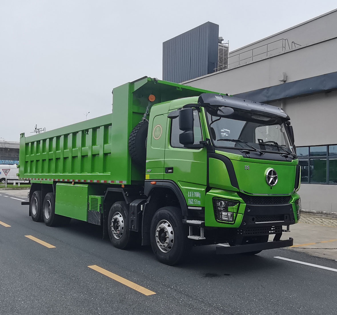 大运牌 619马力 纯电动自卸汽车(CGC3310BEV1Z11)